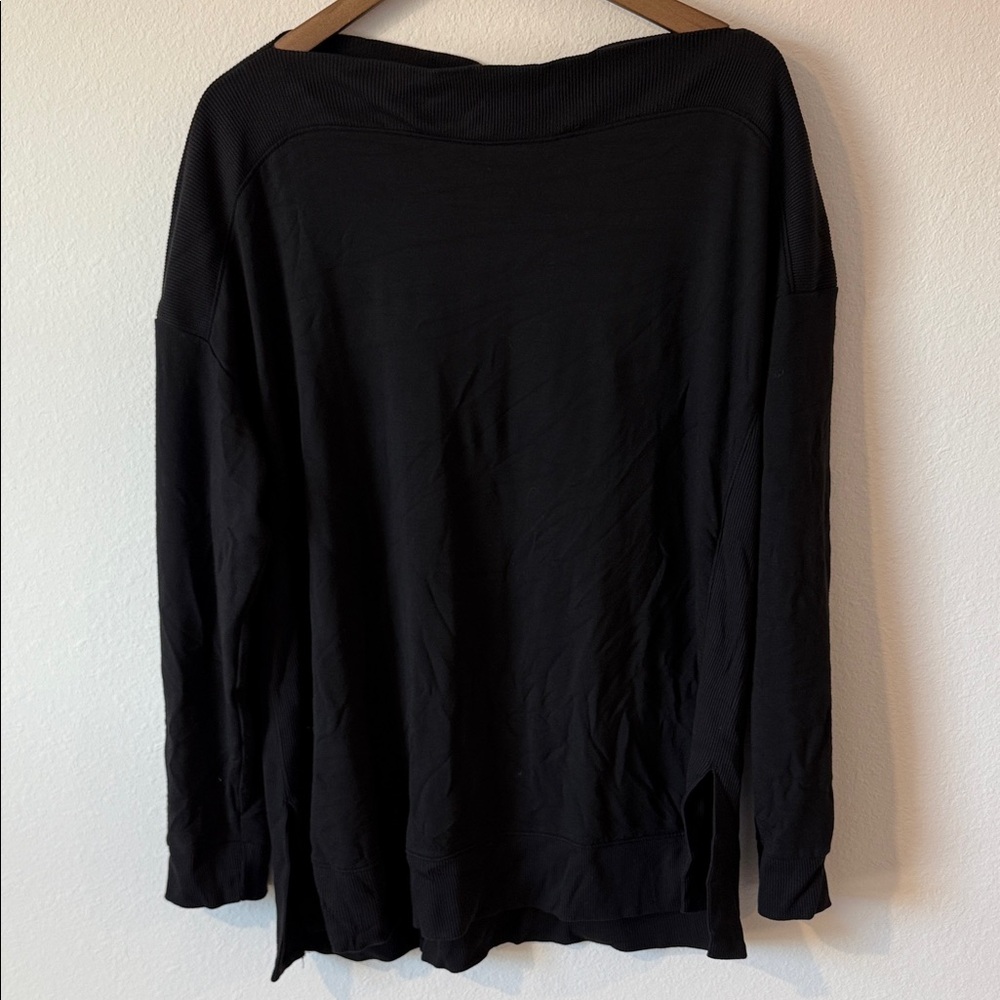 Lou and grey signature soft sweater